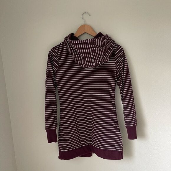 Carve Designs Reversible Longline Full Zip Hooded Sweatshirt in Maroon/White - Picture 5 of 12